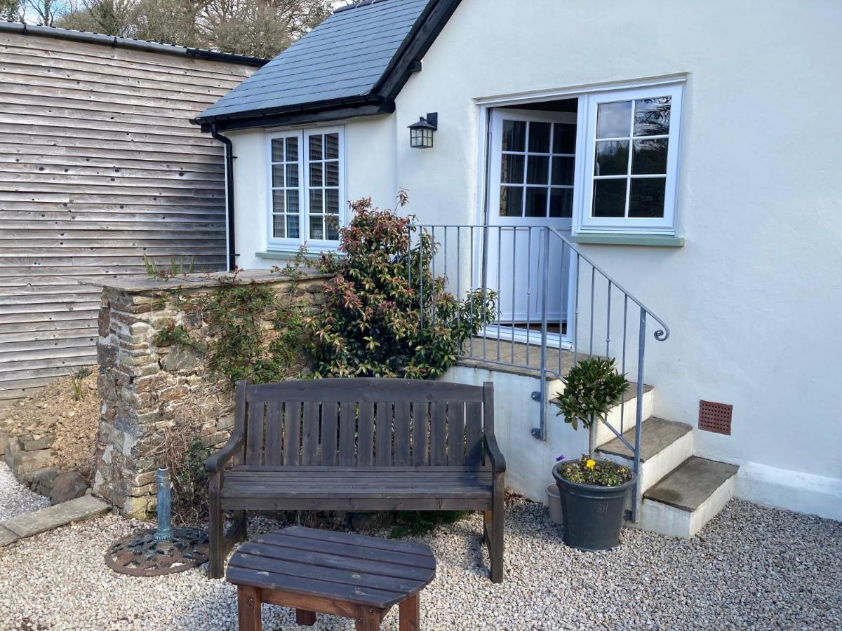 Bed and Breakfast Meadowland Farm Dolton Экстерьер фото