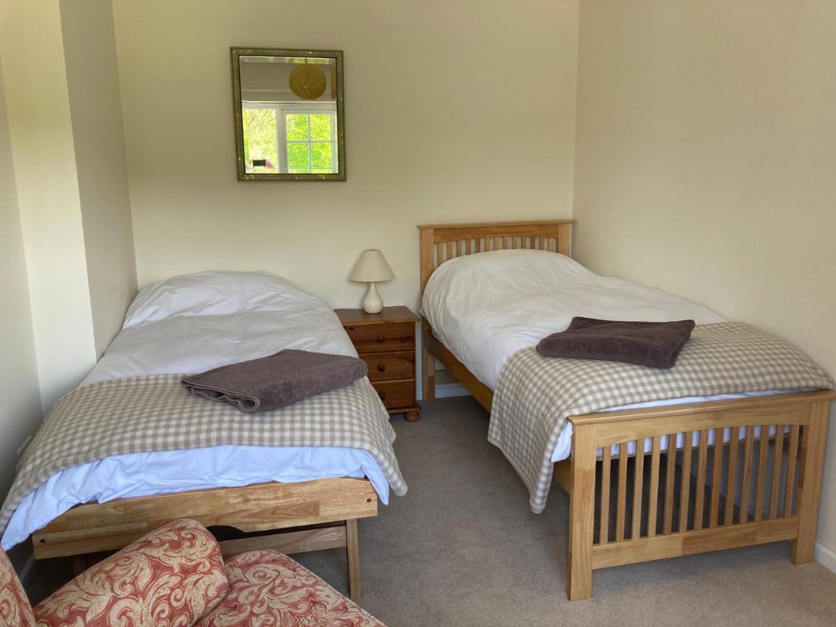 Bed and Breakfast Meadowland Farm Dolton Экстерьер фото